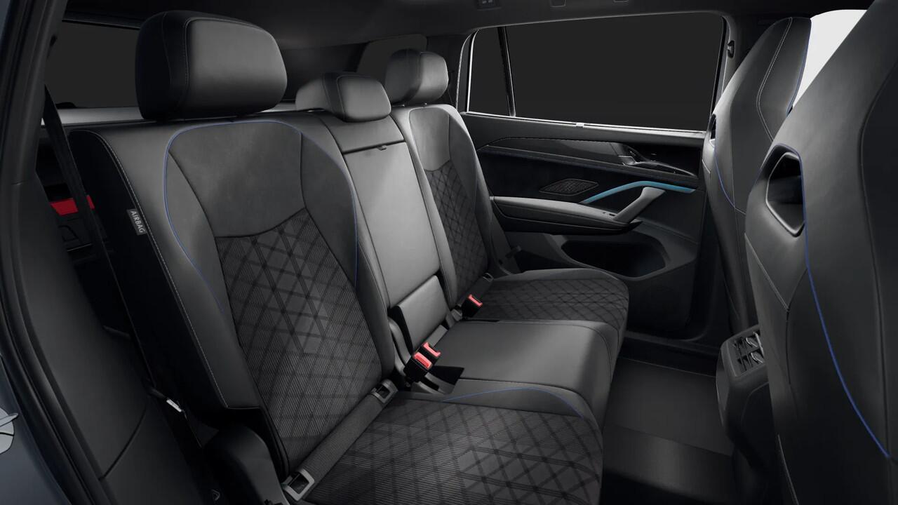 Volkswagen Tayron 1.5 eHybrid 272 6DSG R-Line Edition Automaat | Black Style Pakket