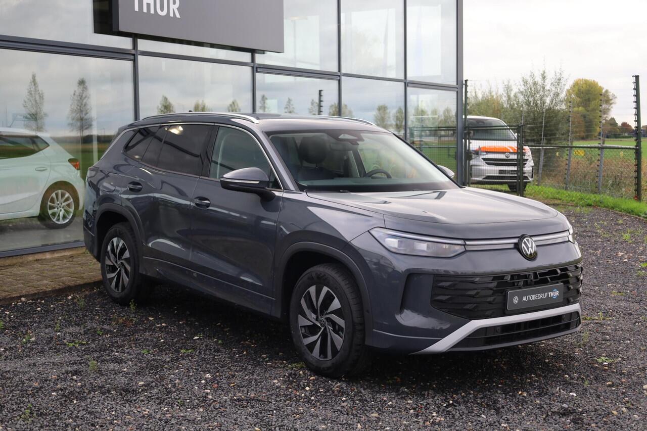 Volkswagen Tayron 1.5 eHybrid Life Edition 204PK / 150kW DSG, Achteruitrijcamera, verwarmbare voorstoelen + stuurwiel, Apple Carplay & Android Auto, navigatie, dodehoekdetectie (Side Assist), Keyless Entry & Start, full LED koplmapen, trekhaak incl. aanhanger manouvreerhu