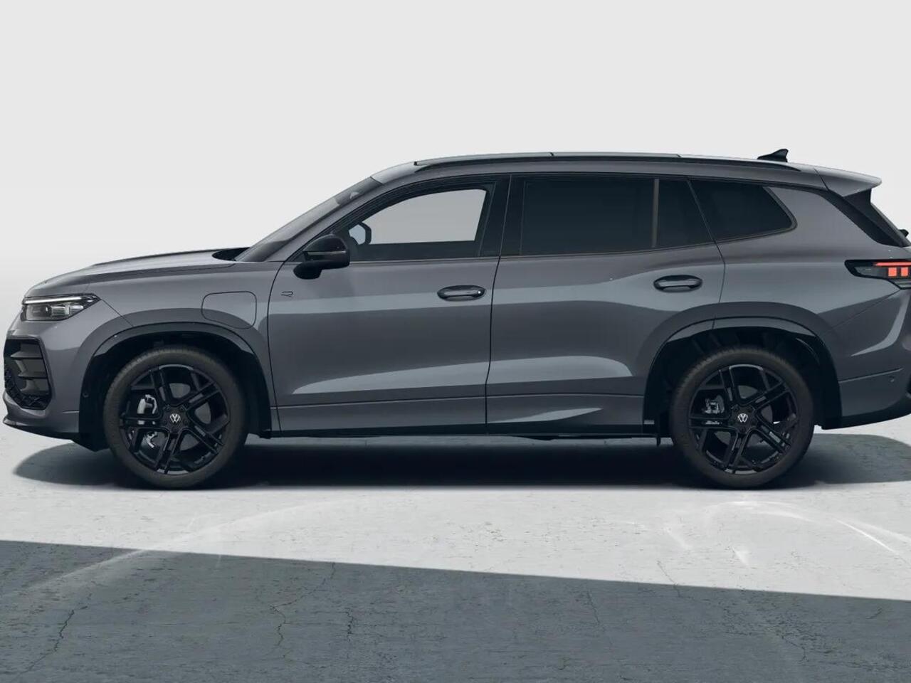 Volkswagen Tayron R-Line Edition 1.5 eHybrid 150 kW / 204 PK SUV 6 v