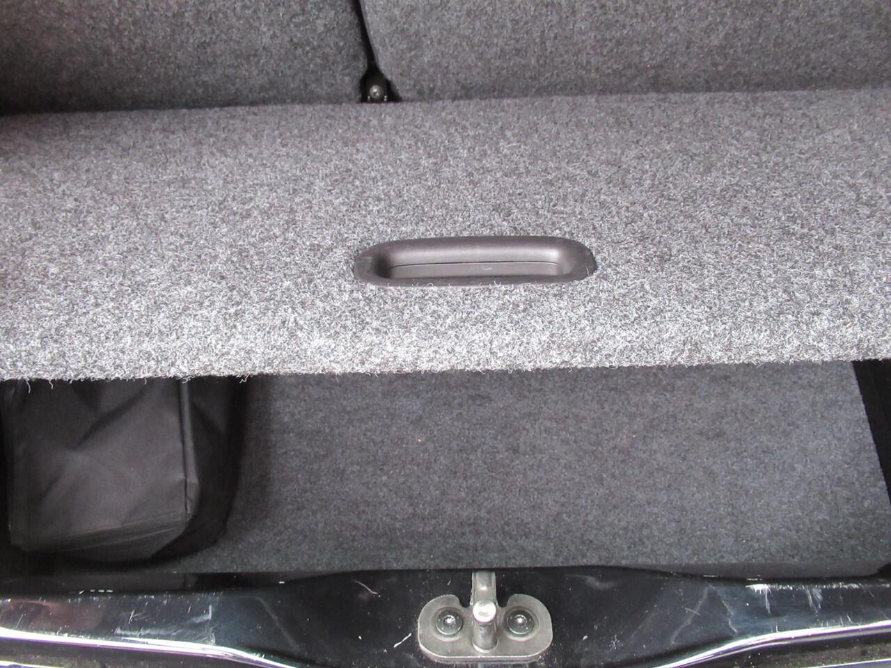 Volkswagen UP! 1.0 BMT move up! | Airco | Bluetooth | 1ste Eigenaar | Incl. BOVAG Garantie | LED Dagrijverlichting | Metallic lak |