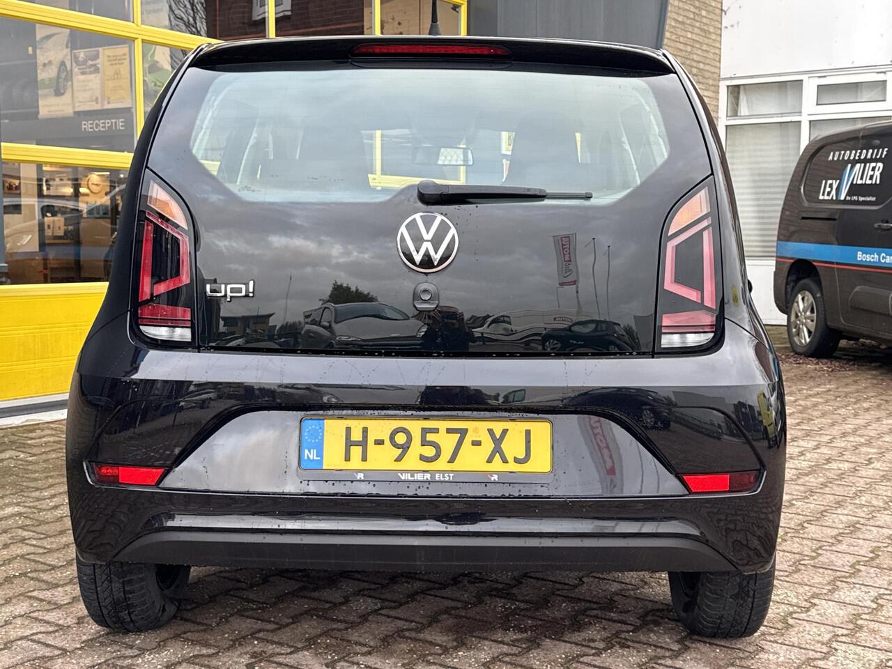 Volkswagen UP! 1.0 / Incl 12 maanden Bovag garantie