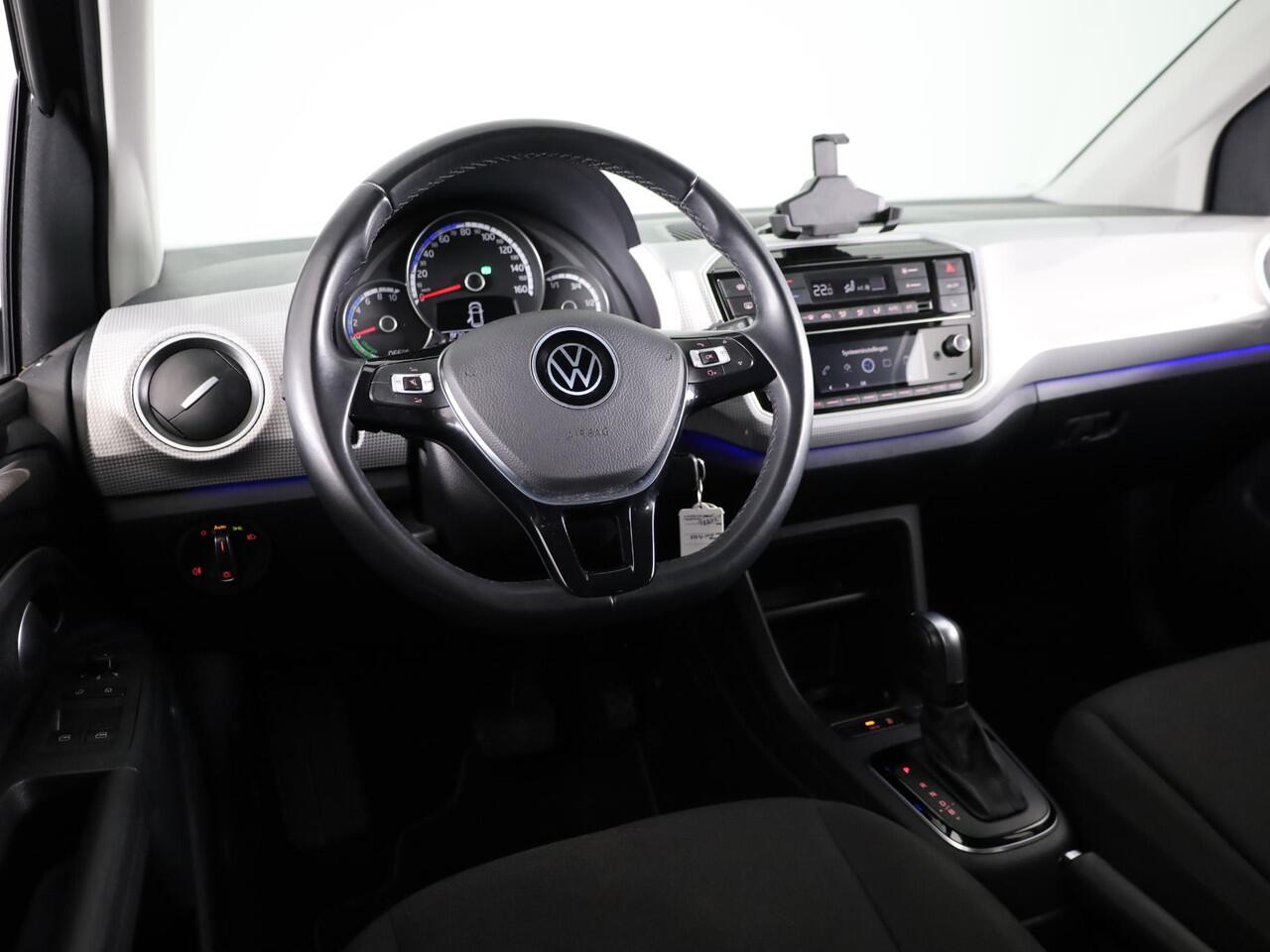 Volkswagen UP! e-Up! e-up! Style 83 pk | Navigatie via App | Autom. airco | Parkeersensoren achter | Achteruitrijcamera | Cruise control | Stoelverwarming |