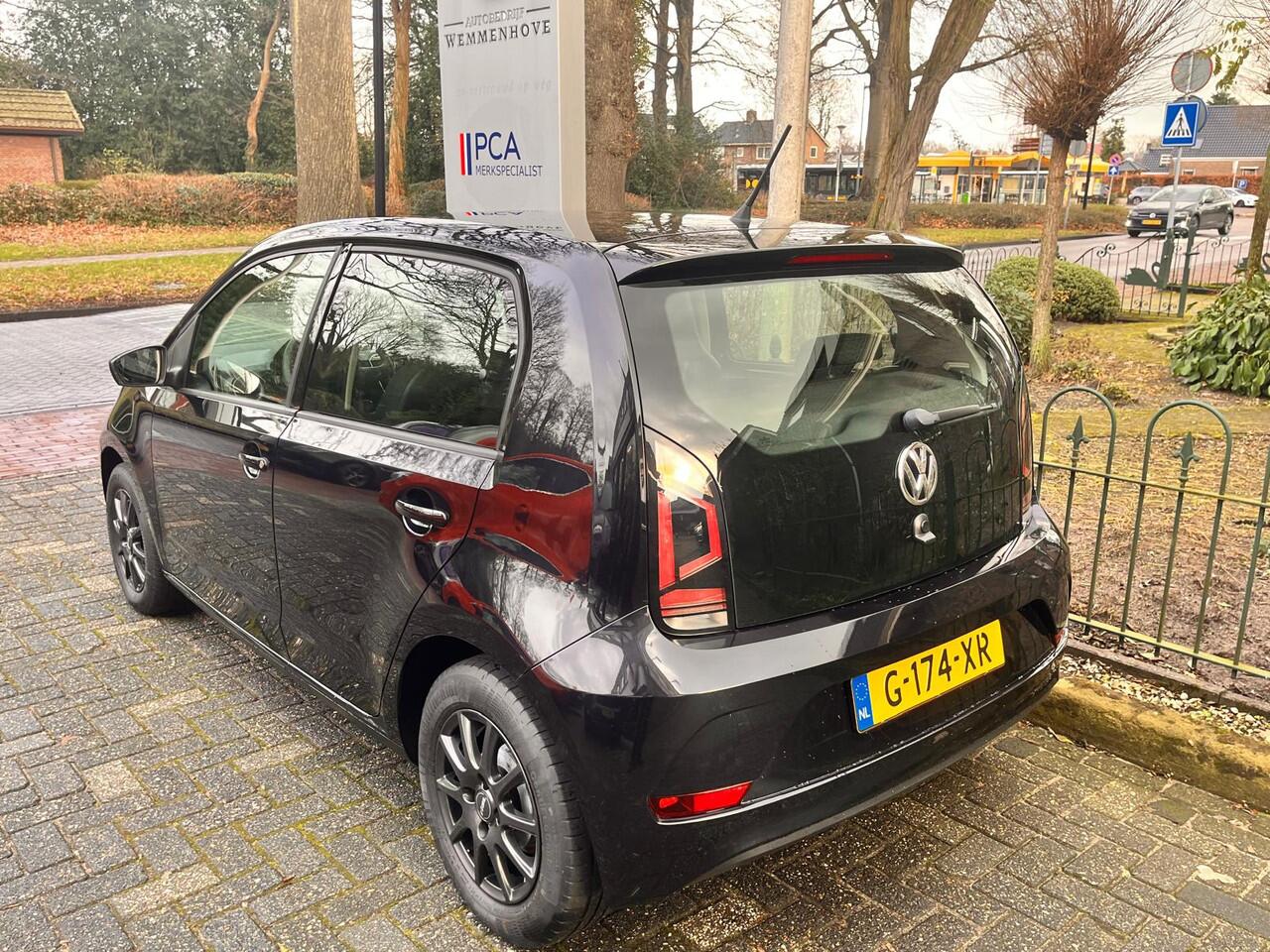 Volkswagen UP! 1.0 BMT move up!