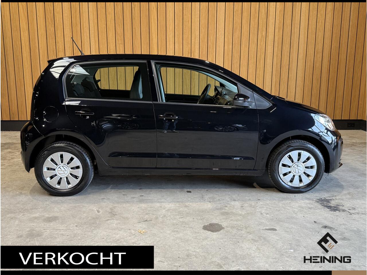 Volkswagen UP! 1.0. Airco. DAB. Rijstrooksensor. NAP