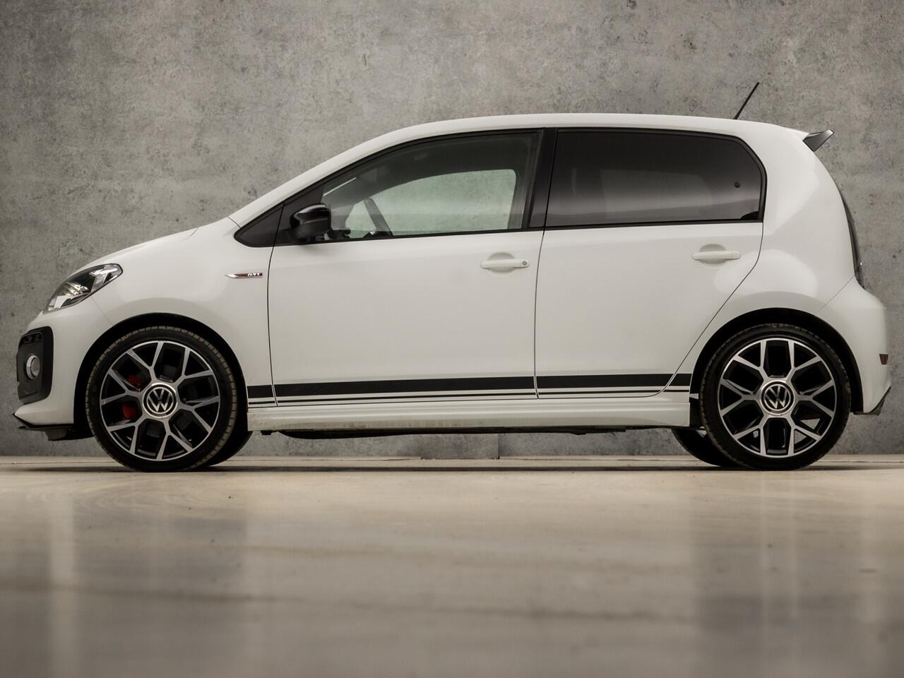 Volkswagen UP! 1.0 TSI GTI (STOELVERWARMING, BLUETOOTH, SFEERVERLICHTING, GETINT GLAS, SPORTSTOELEN, LM VELGEN, STUURWIEL MULTIFUNCTIONEEL, NIEUWE APK, NIEUWSTAAT)