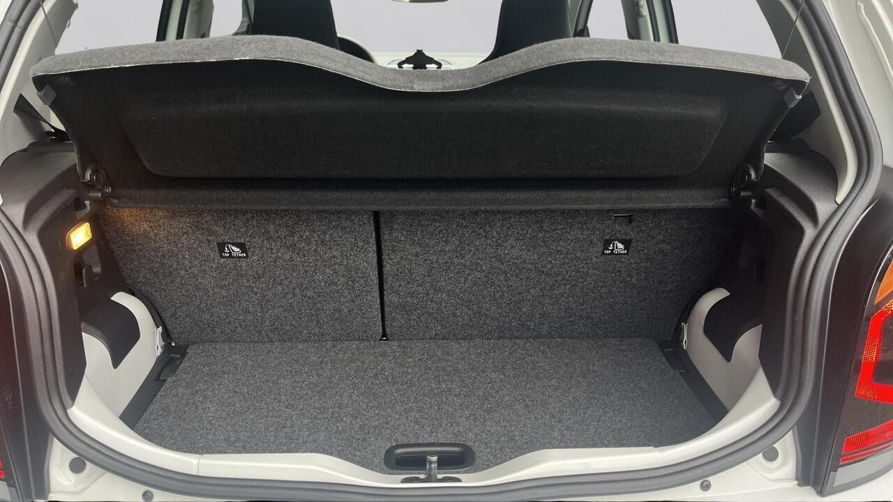 Volkswagen UP! 1.0 Airco | Smartphone integratie | Lane Assist | DAB |