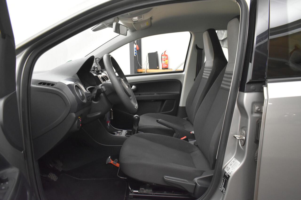 Volkswagen UP! 1.0 BMT move up Executive