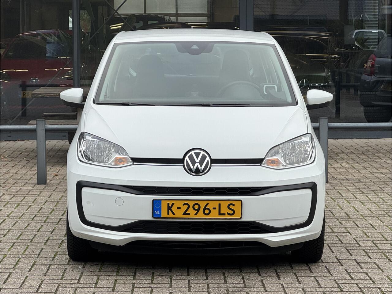 Volkswagen UP! 1.0 BMT move up! Clima/Camera/Cruise/PDC
