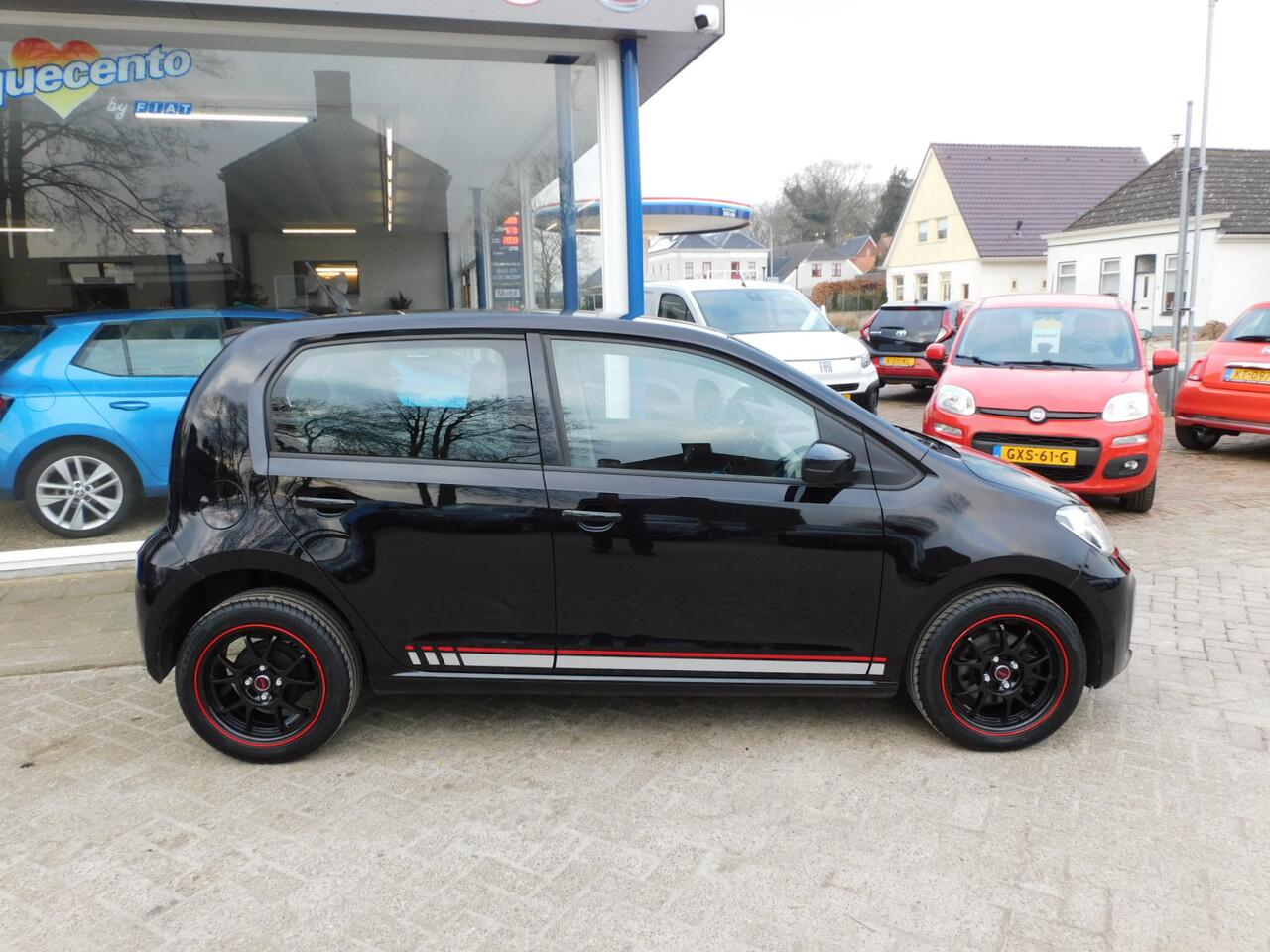 Volkswagen UP! 1.0 BMT move up!