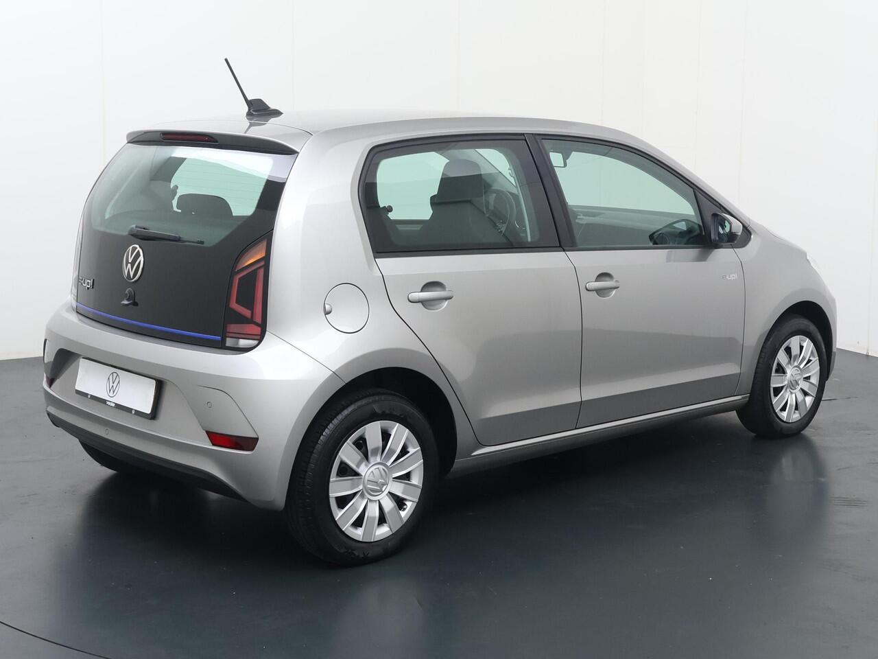 Volkswagen UP! e-Up! e-up! | 83 PK | SoH 93% | Cruise control | Verwarmde voorstoelen | Achteruitrijcamera |