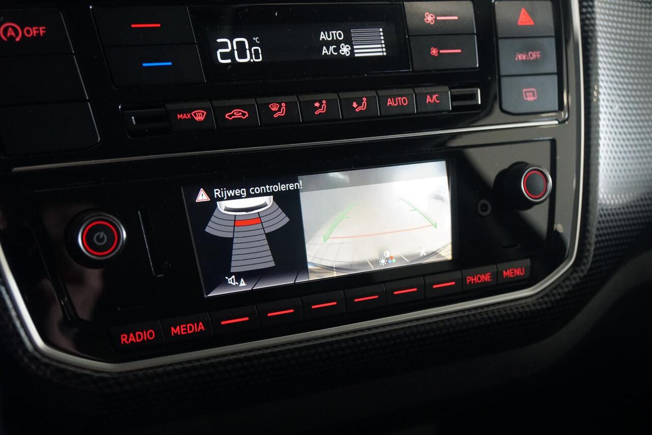 Volkswagen UP! 1.0 BMT High Up! + CAMERA / CLIMATE CONTROL / FACELIFT / AFN. TREKHAAK