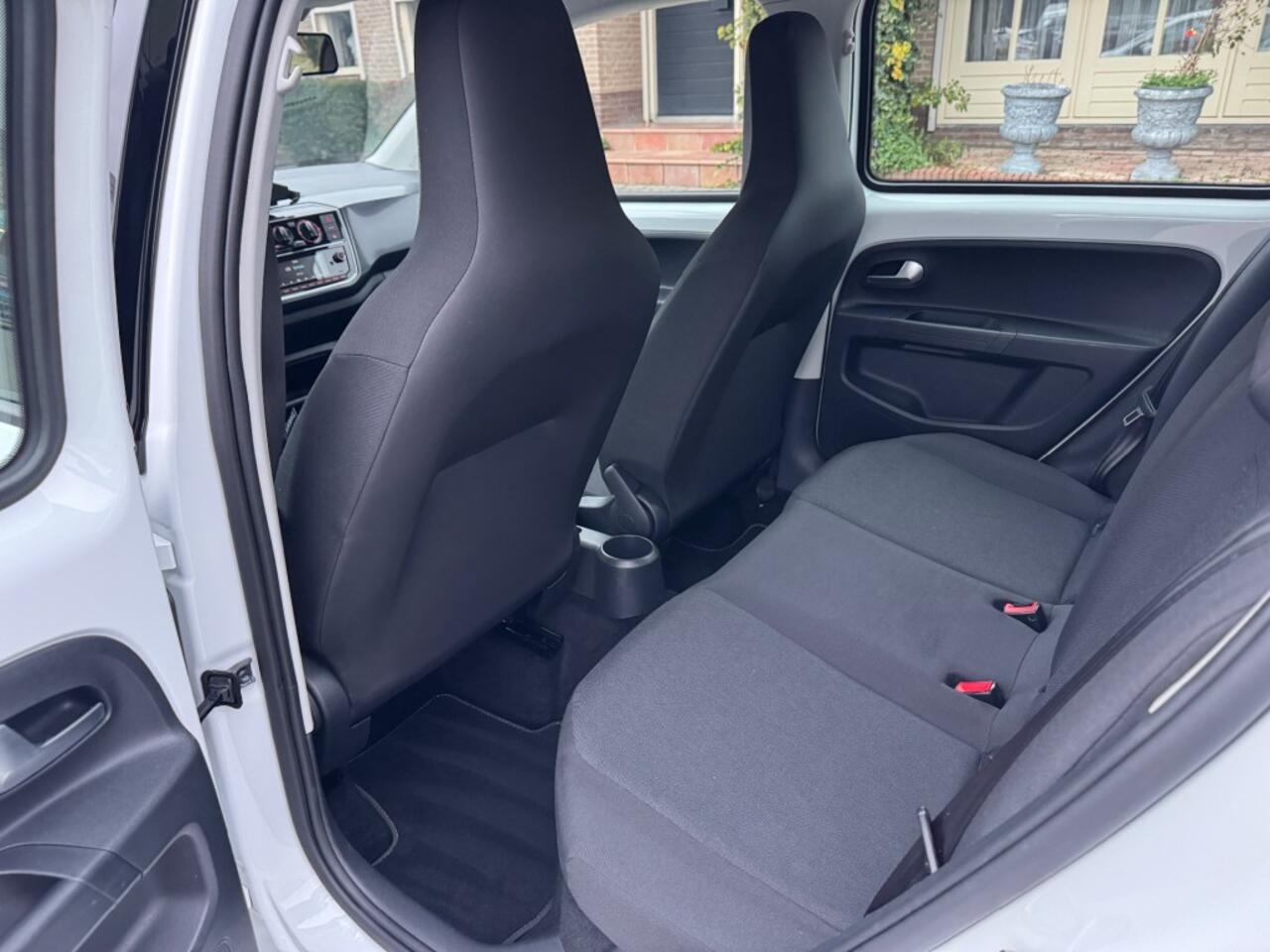 Volkswagen UP! 1.0 BMT MOVE UP! 5-drs Airco