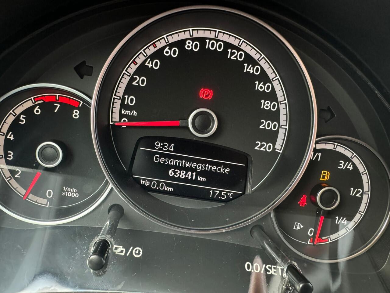 Volkswagen UP! 1.0 IQ Editie cruise, airco, pdc, stoelver,