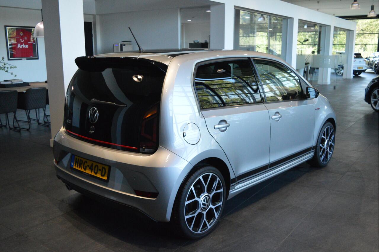 Volkswagen UP! 1.0 TSI GTI clima cruise camera pdc 17 inch 116 pl !!