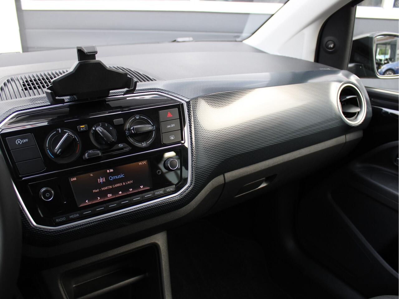 Volkswagen UP! 1.0 Move Up! /AIRCO/LED/Lane assist/CV/DAB+/Bluetooth/Elek. ramen/AUX/ISOFIX/NAP!