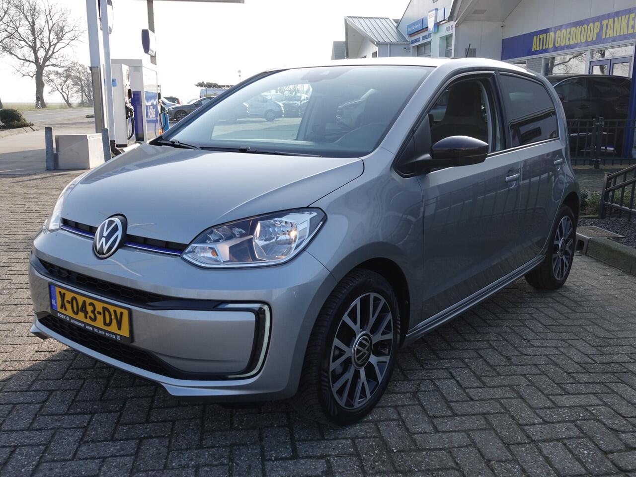 Volkswagen UP! e-Up! e-up! Style LMV | CRUISE | ECC | CAMERA + PDC | VERW. STOELEN