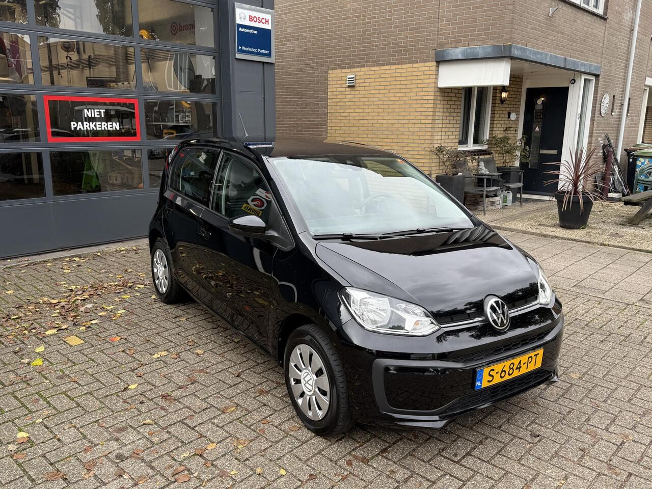 Volkswagen UP! 1.0 / Airco clima/ Navigatie via App / Camera/ PDC/ Cruise/ Camera/ PDC/ LED/