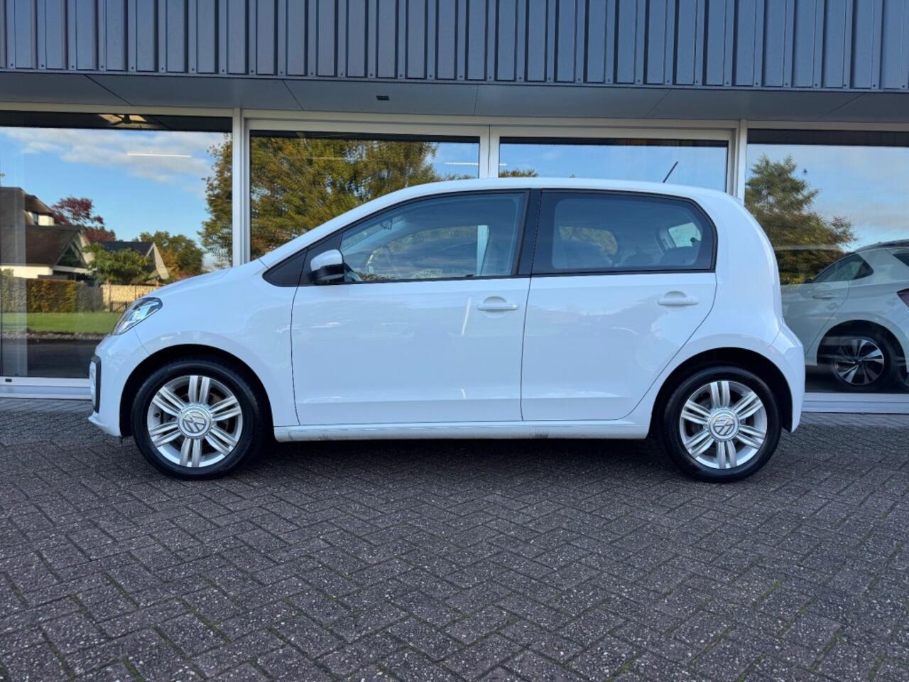 Volkswagen UP! 1.0 BMT high up!