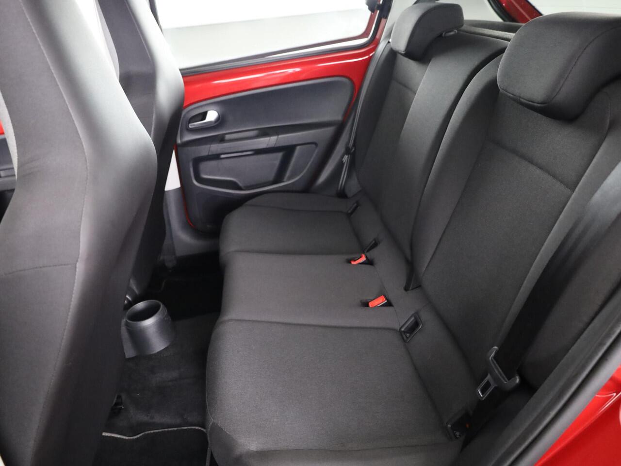 Volkswagen UP! e-Up! e-up! Style 83PK | Navigatie via app | Cruise control | LM velgen | Acteruitrijcamera | Multifunctioneel stuurwiel |