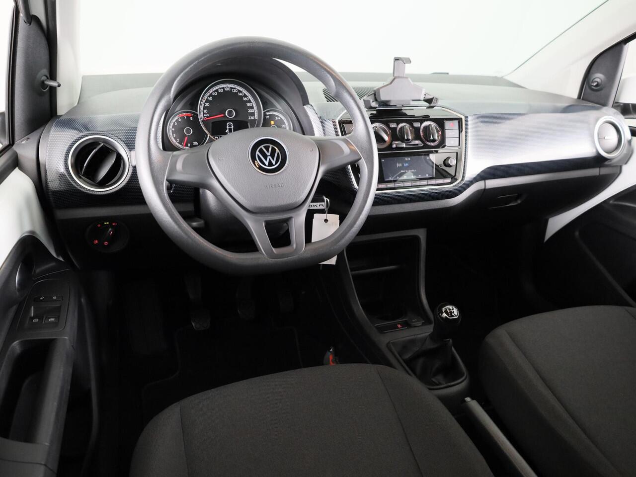 Volkswagen UP! 1.0 65 pk | Verlengde garantie | Navigatie via App | Airco | Rijstrooksensor |