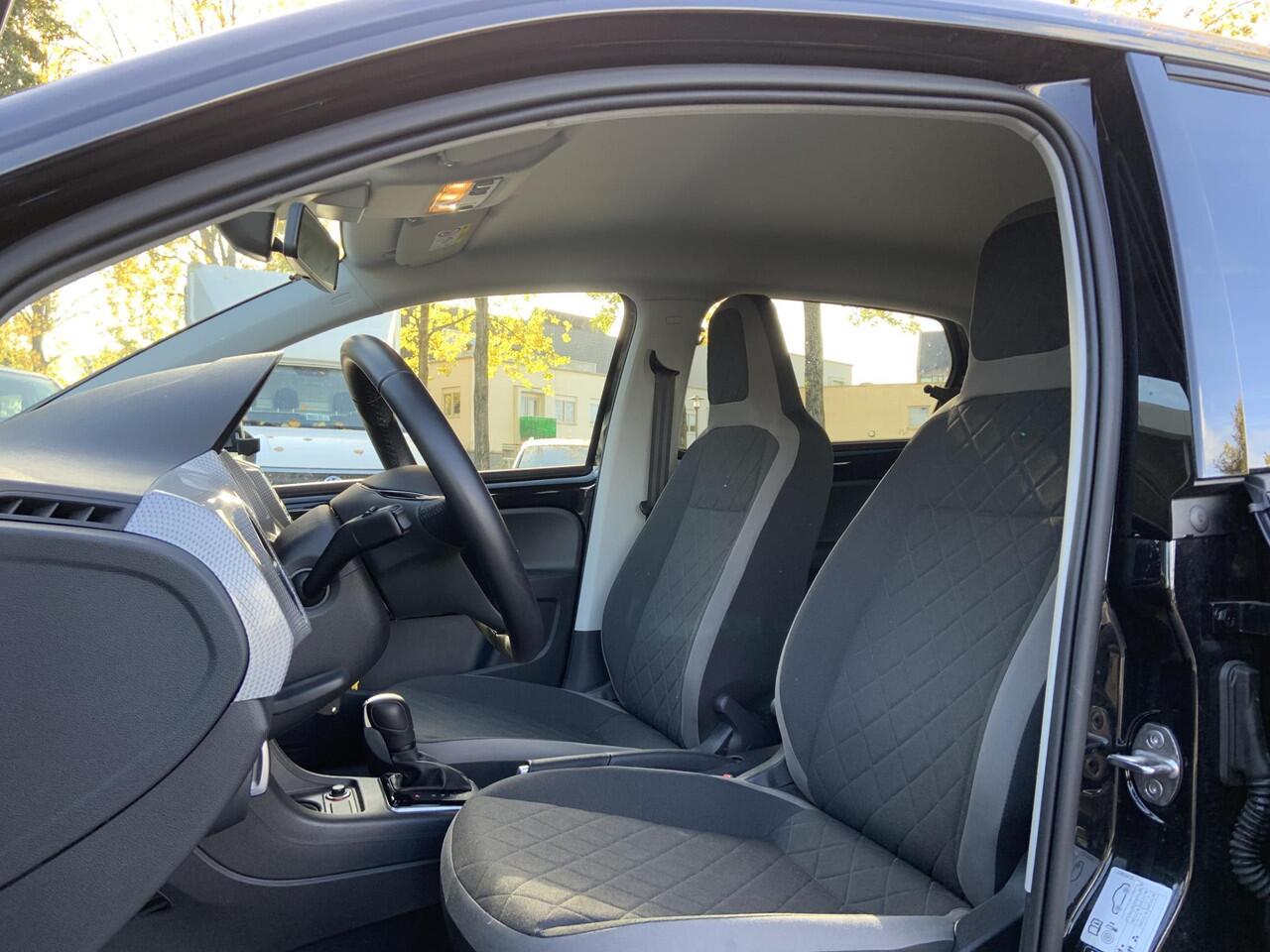 Volkswagen UP! e-Up! e-up! Style Plus (Camera,Clima,LM,Cruise)