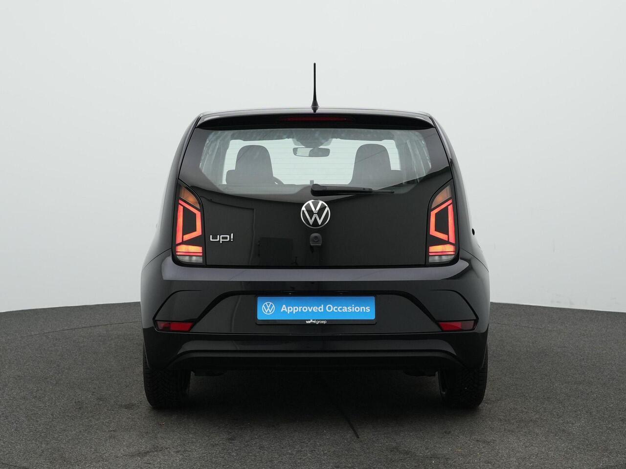 Volkswagen UP! 1.0 65 pk | Navigatie via App | Airco