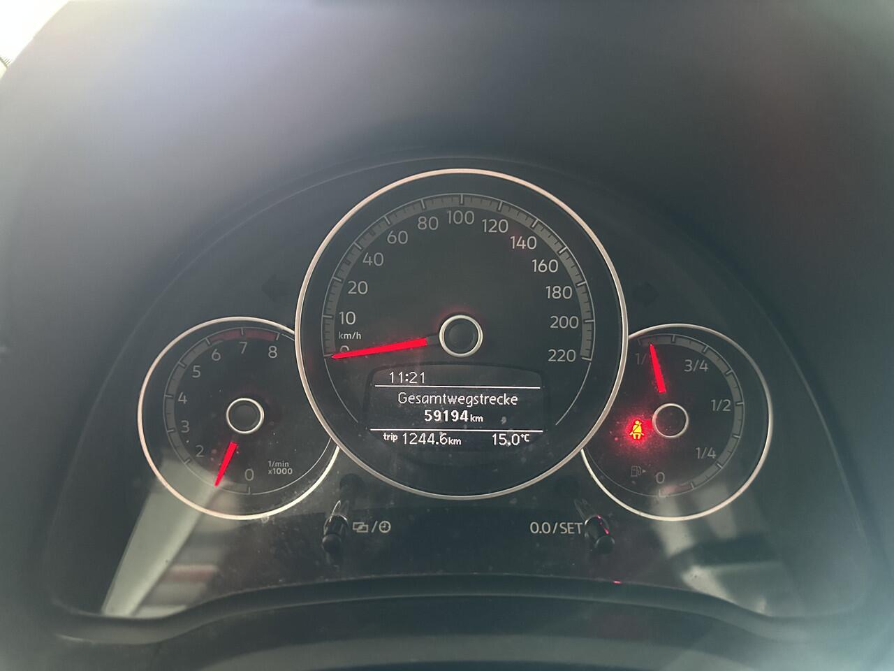 Volkswagen UP! 1.0 BMT move up! Rijklaar incl. garantie!!