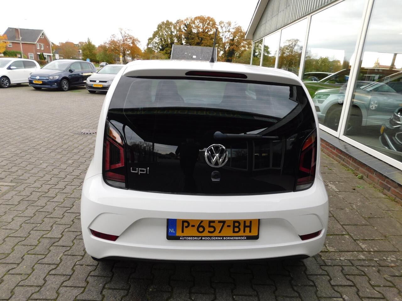 Volkswagen UP! 1.0 MPI 60PK MOVE UP! All-in Prijs! 1 jaar garanti