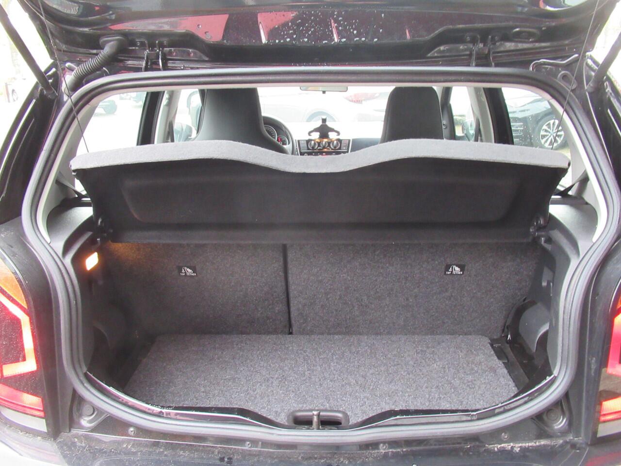 Volkswagen UP! 1.0 BMT move up! | Airco | Bluetooth | 1ste Eigenaar | Incl. BOVAG Garantie | LED Dagrijverlichting | Metallic lak |