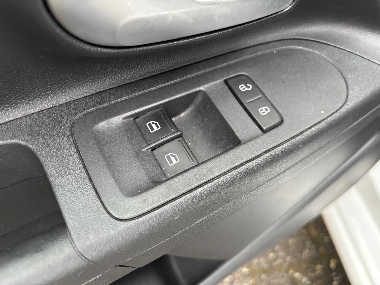 Volkswagen UP! 1.0 BMT move up!