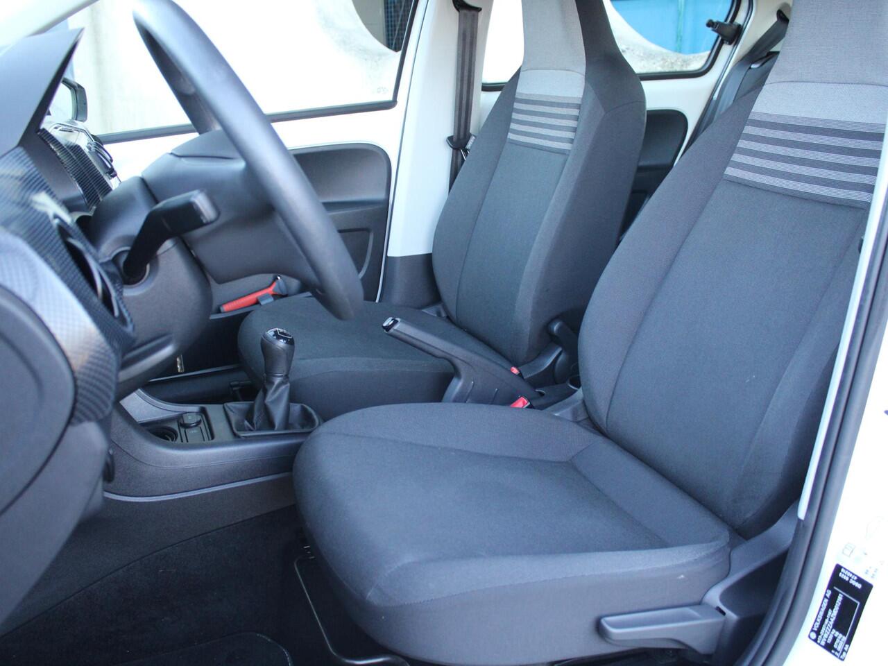 Volkswagen UP! 1.0 BMT move up! | AIRCO |