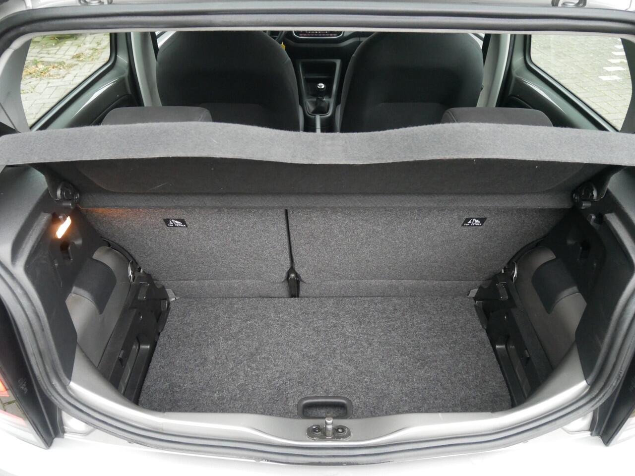 Volkswagen UP! 1.0 BMT United! Bluetooth, 5-Deurs, Airco