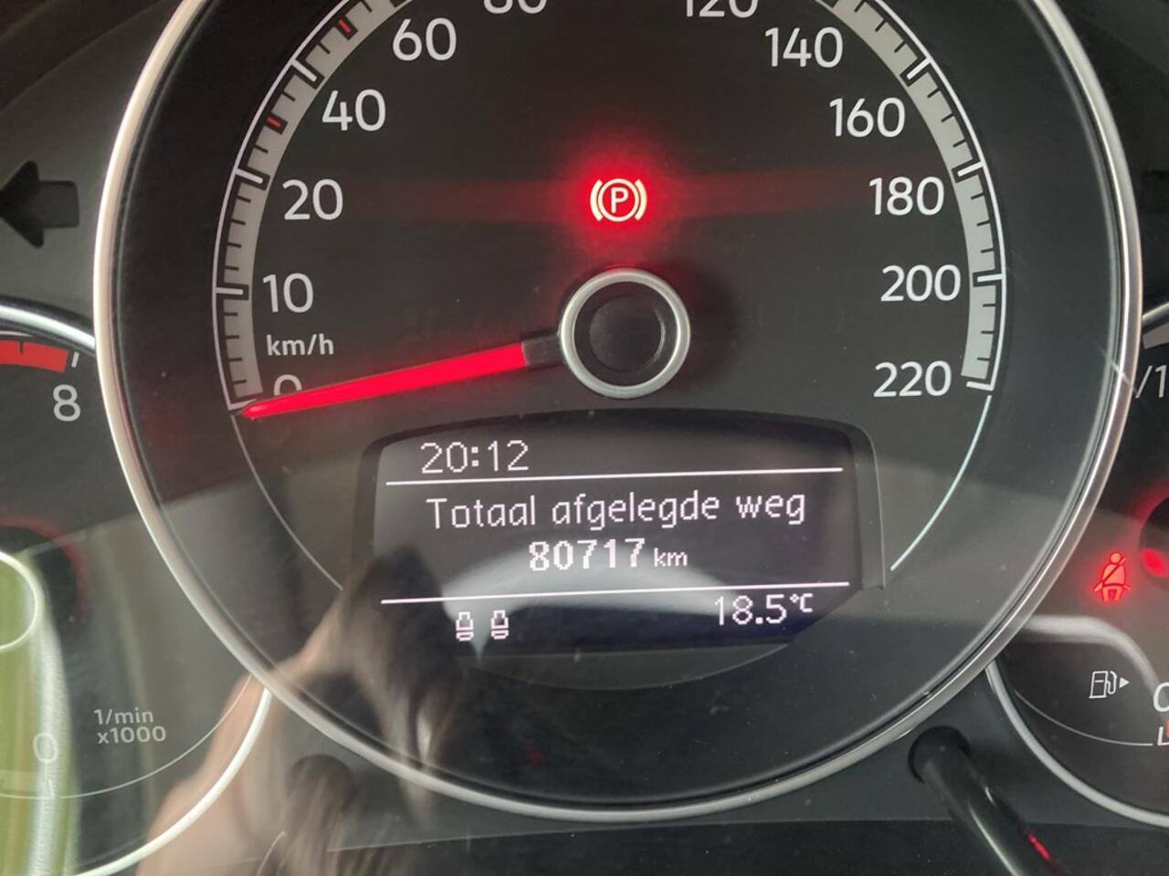 Volkswagen UP! 1.0 BMT move up! garantie/airco/blue-tooth