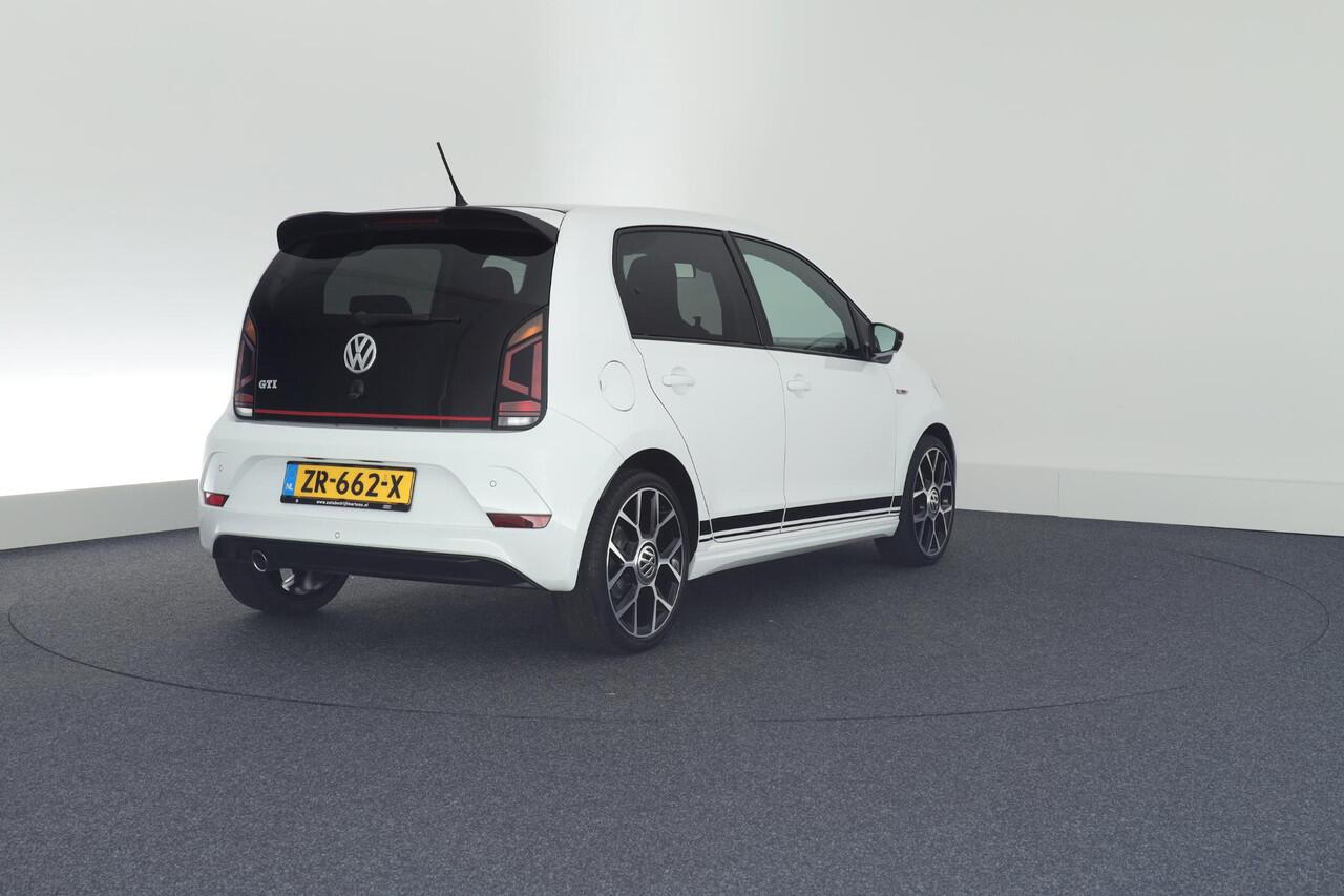 Volkswagen UP! 1.0 TSI 116pk GTI Stoelverwarming Maps&More Parkeersensoren Climate Control