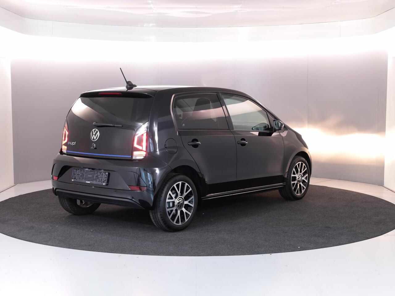 Volkswagen UP! e-Up! e-up! Style 83PK | Navigatie via app | Cruise control | LM velgen | Acteruitrijcamera | Multifunctioneel stuurwiel |