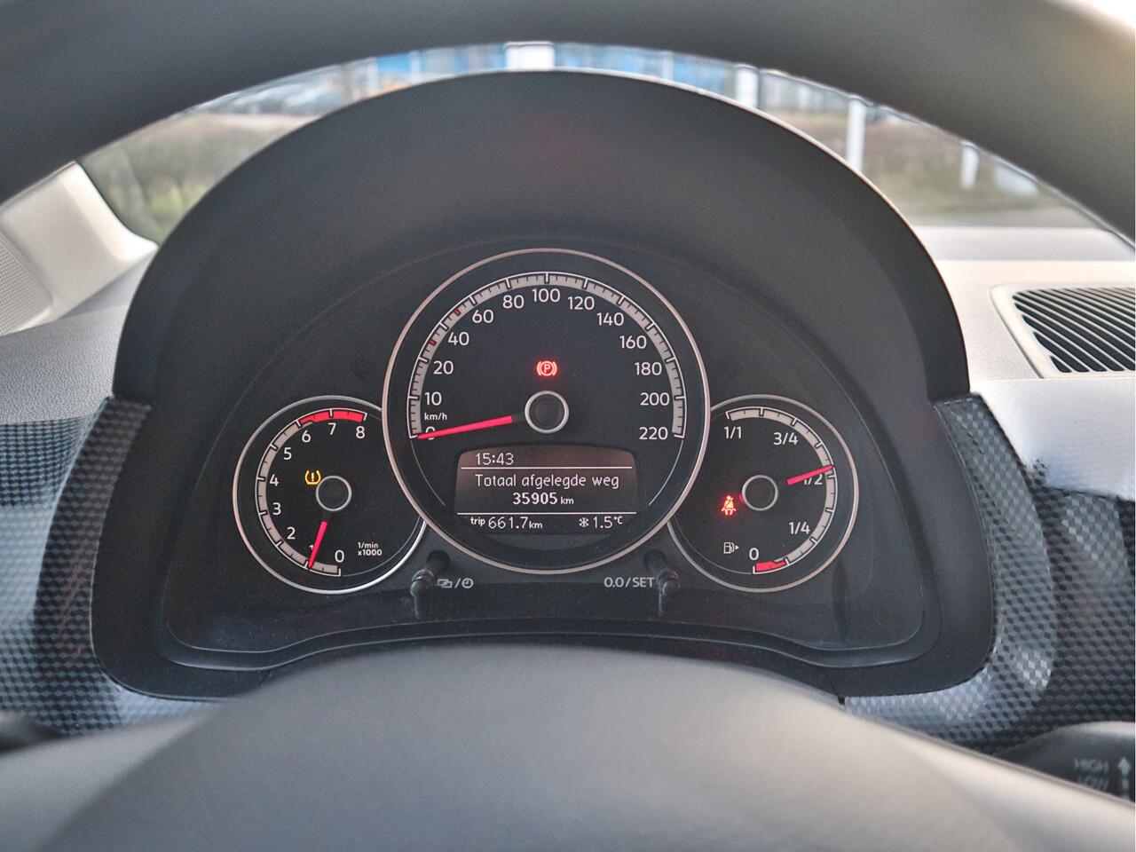 Volkswagen UP! 1.0 | Airco | Bluetooth | DAB | Elektrische ramen voor |