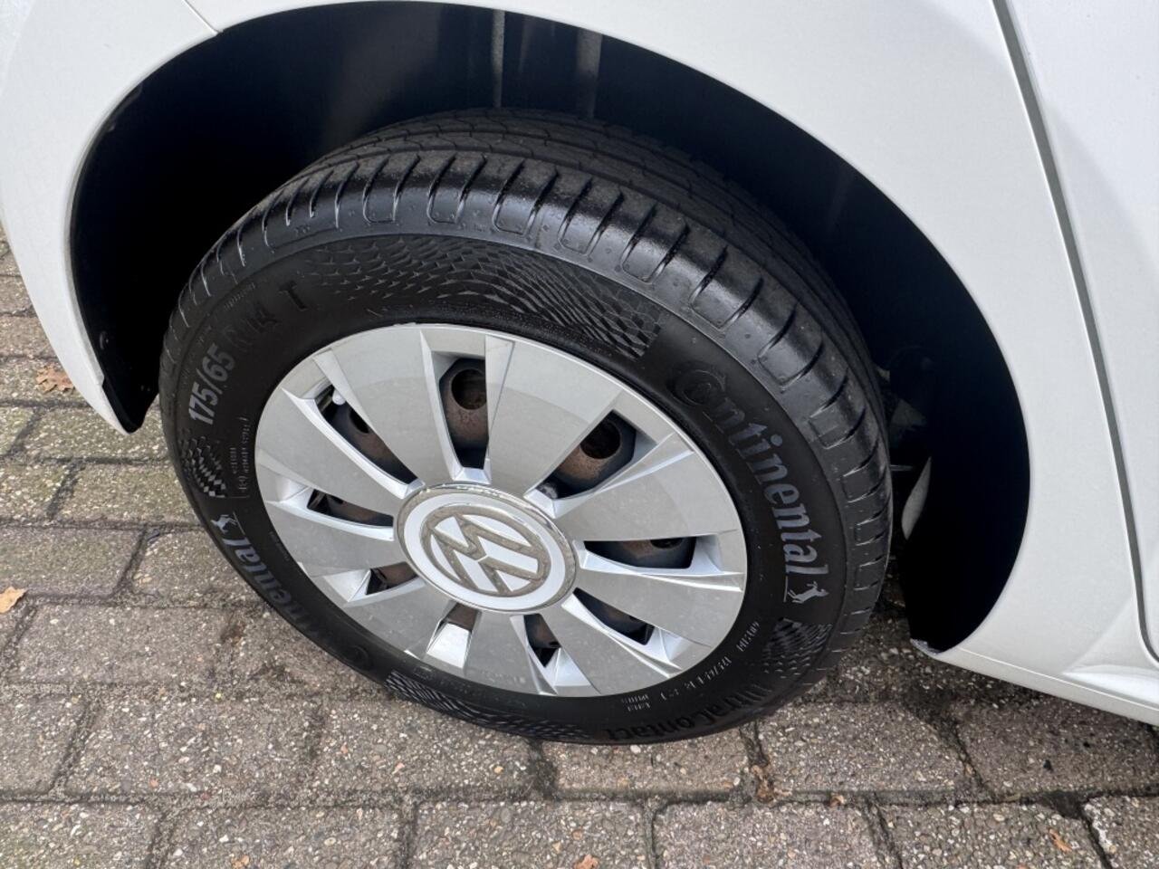 Volkswagen UP! 1.0 BMT move up!