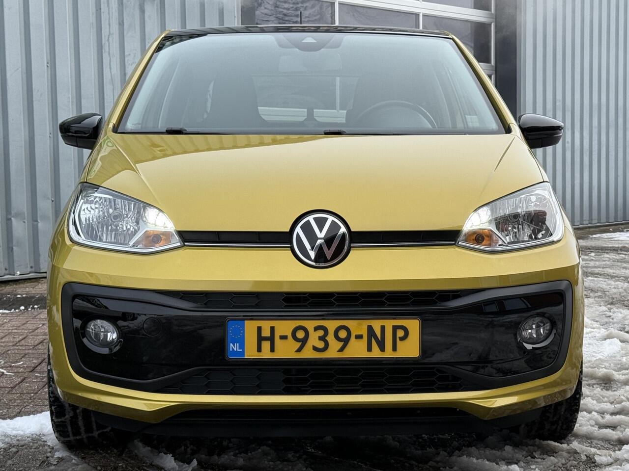 Volkswagen UP! 1.0 R-Line | UNIEK! | ORIG NL | CAMERA | DAB | BLUETOOTH | PDC