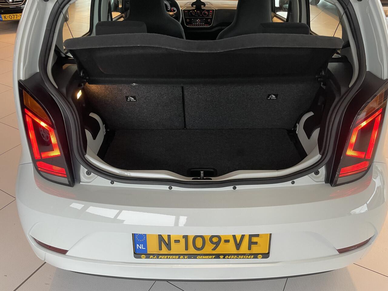 Volkswagen UP! 1.0 Airco - Alarm klasse 1 - Bluetooth - Elektrische ramen voor - Radio - Rijstrooksensor - Start/stop systeem - Centrale deurvergrendeling met afstandsbediening