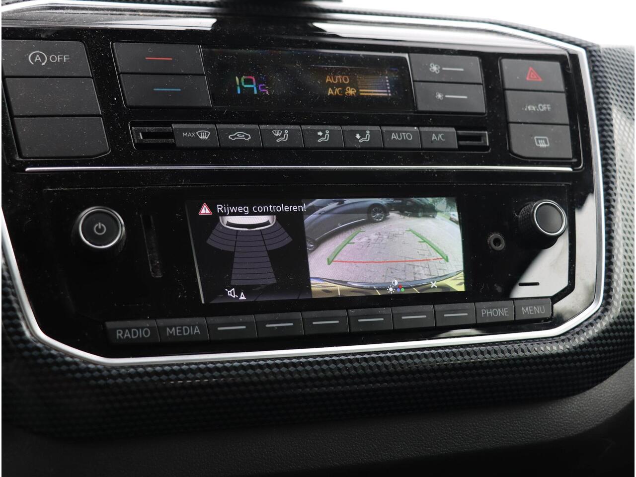 Volkswagen UP! 1.0 Camera | Climate + Cruise Control | PDC