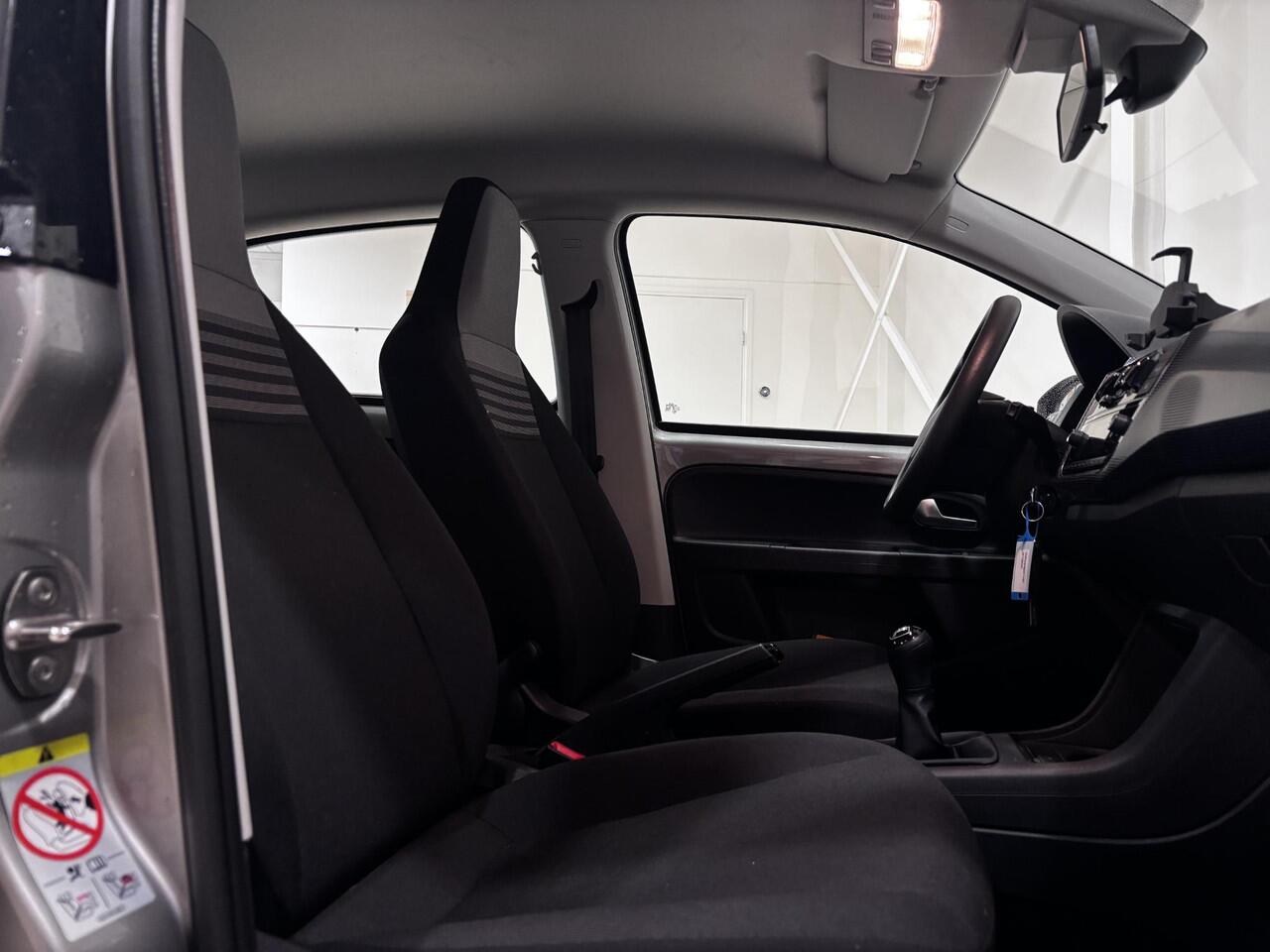 Volkswagen UP! 1.0 BMT move up! | 5-deurs | Airco | NL-Auto |