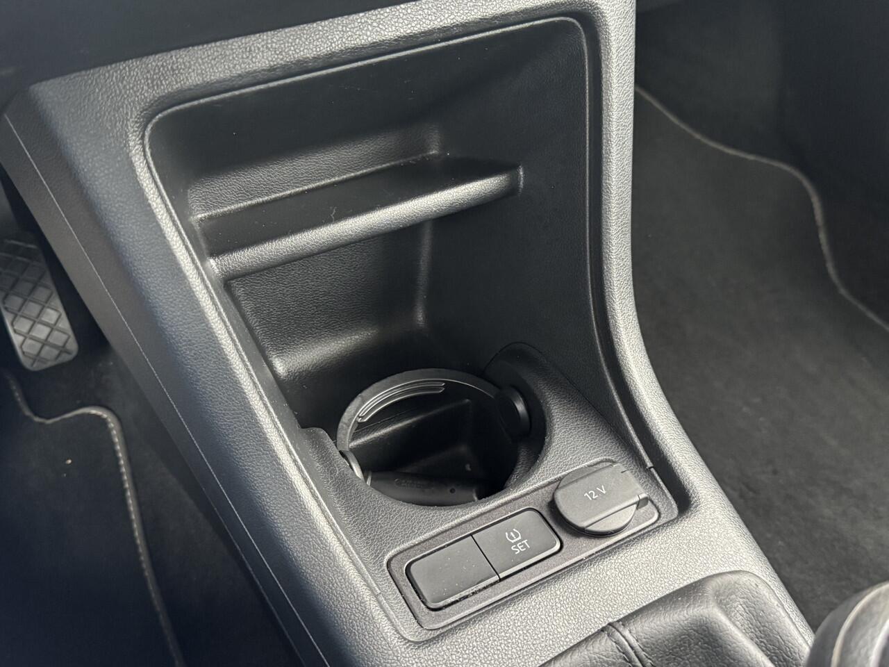 Volkswagen UP! 1.0 BMT move up! Clima/Camera/Cruise/PDC