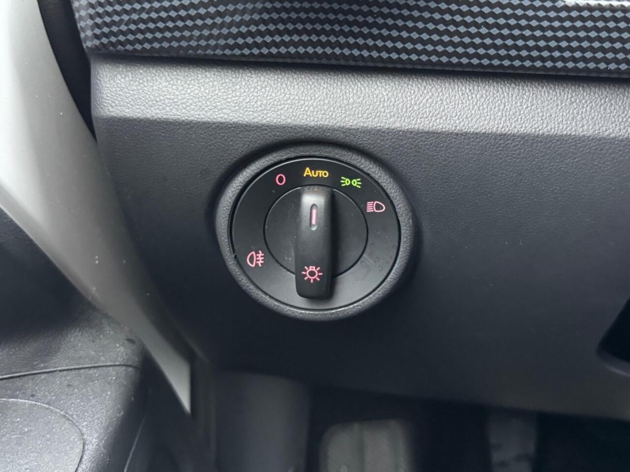 Volkswagen UP! Move Up - camera - sensoren - all season banden