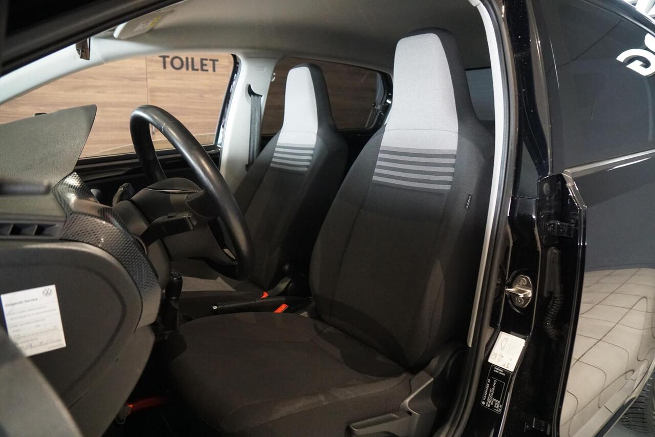 Volkswagen UP! 1.0 BMT High Up! + CAMERA / CLIMATE CONTROL / FACELIFT / AFN. TREKHAAK
