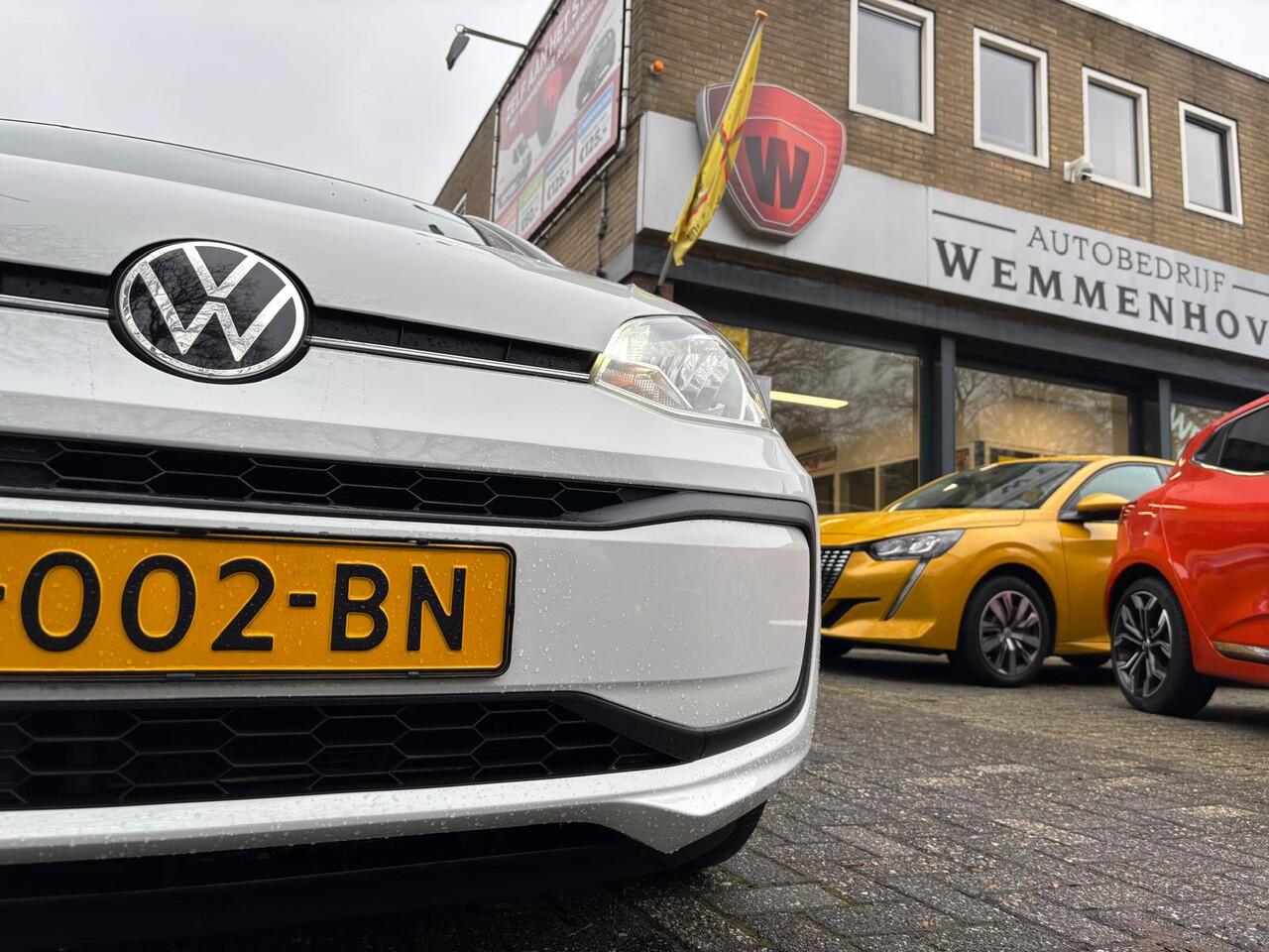 Volkswagen UP! 1.0 BMT move up!