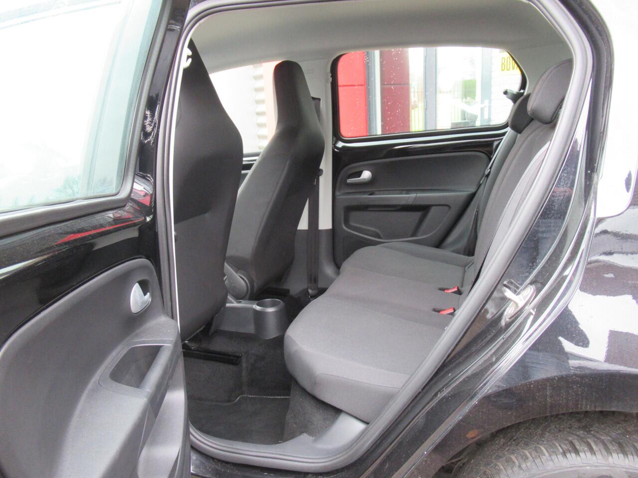 Volkswagen UP! 1.0 BMT move up! | Airco | Bluetooth | 1ste Eigenaar | Incl. BOVAG Garantie | LED Dagrijverlichting | Metallic lak |