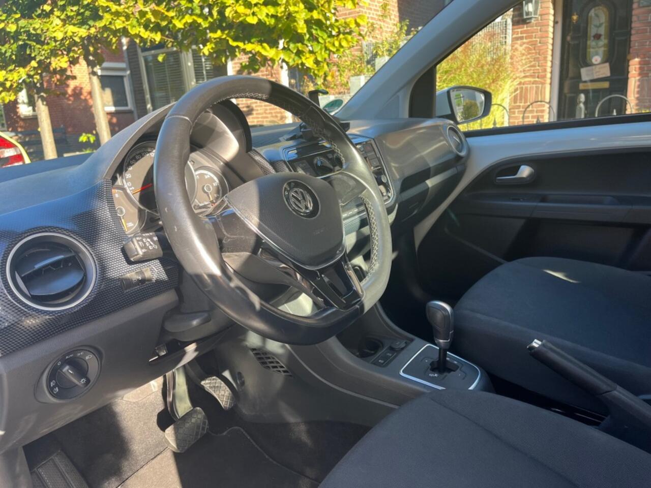 Volkswagen UP! 1.0 BMT High-UP AUTOMAAT