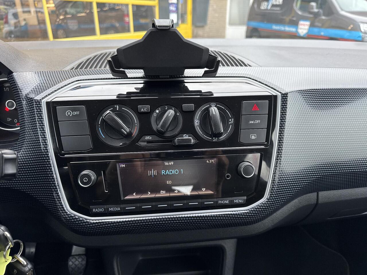 Volkswagen UP! 1.0 / Incl 12 maanden Bovag garantie