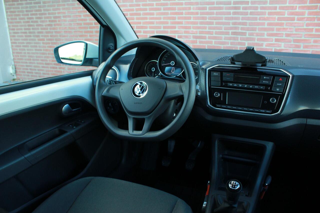 Volkswagen UP! 1.0 | Bluetooth | Camera | Cruise