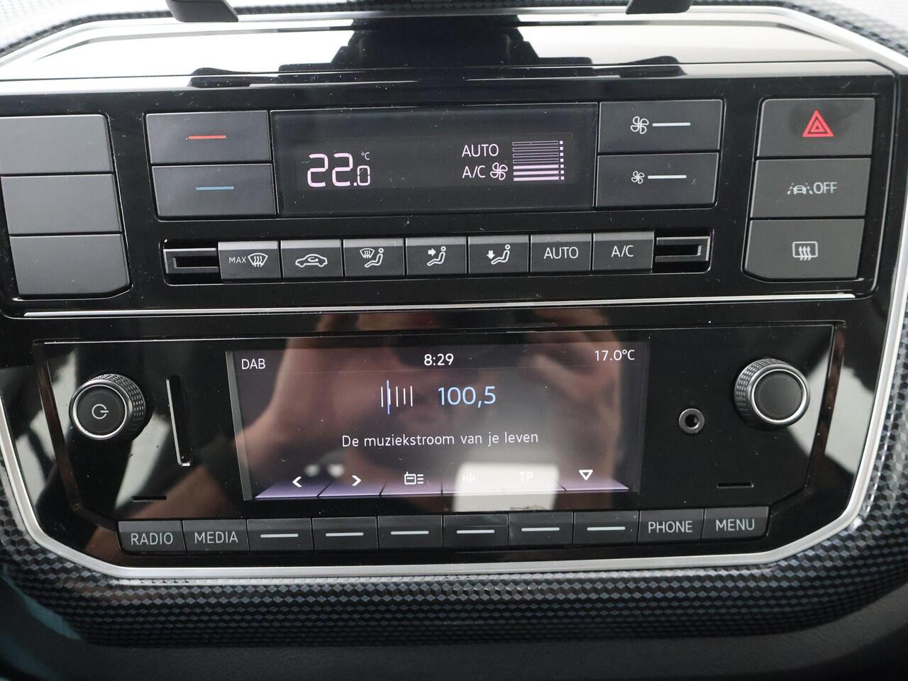 Volkswagen UP! e-Up! e-up! | 83 PK | SoH 91% | Achteruitrijcamera | Cruise control | Climate control |